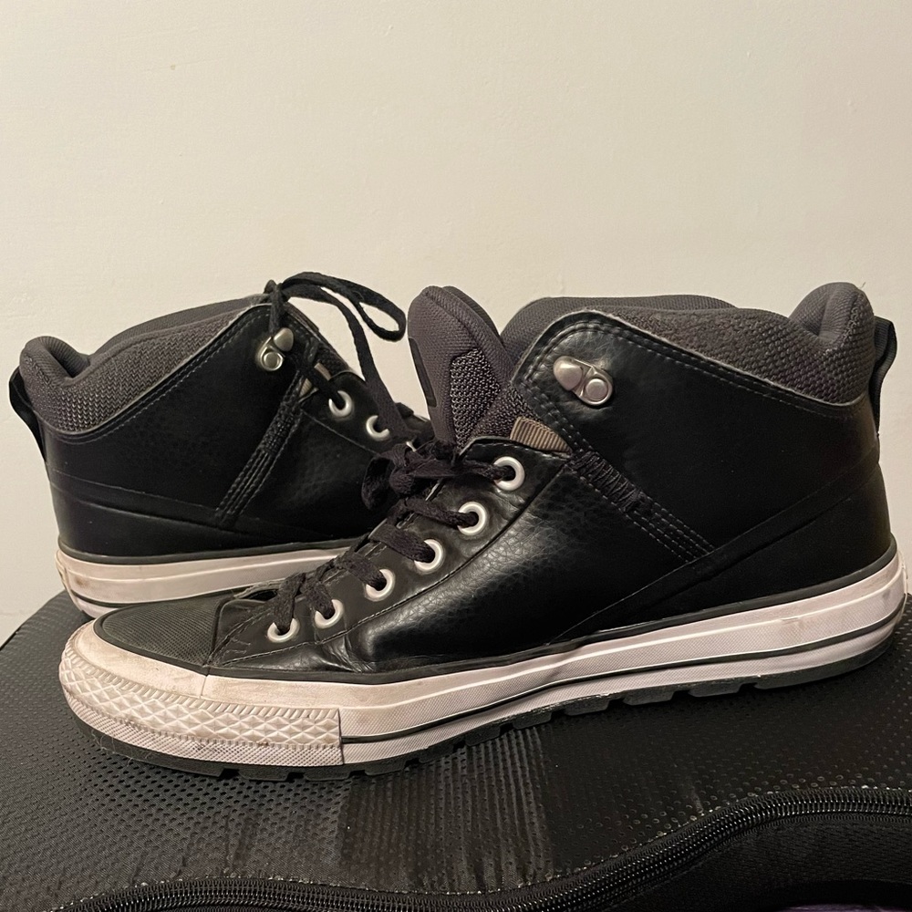 Men’s Converse all stars size 11.5